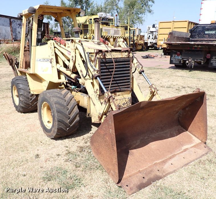 image for item IN9709 1986 New Holland LB620  backhoe