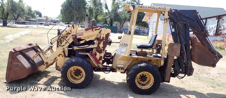 image for item IN9709 1986 New Holland LB620  backhoe