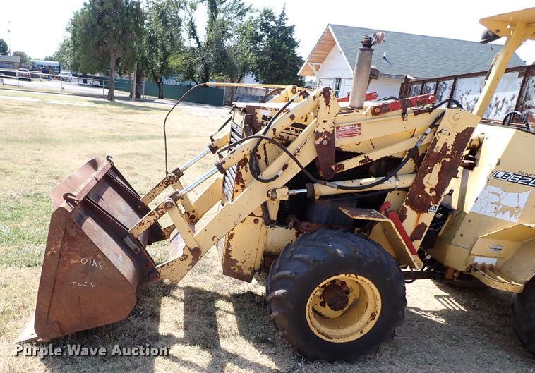 image for item IN9709 1986 New Holland LB620  backhoe