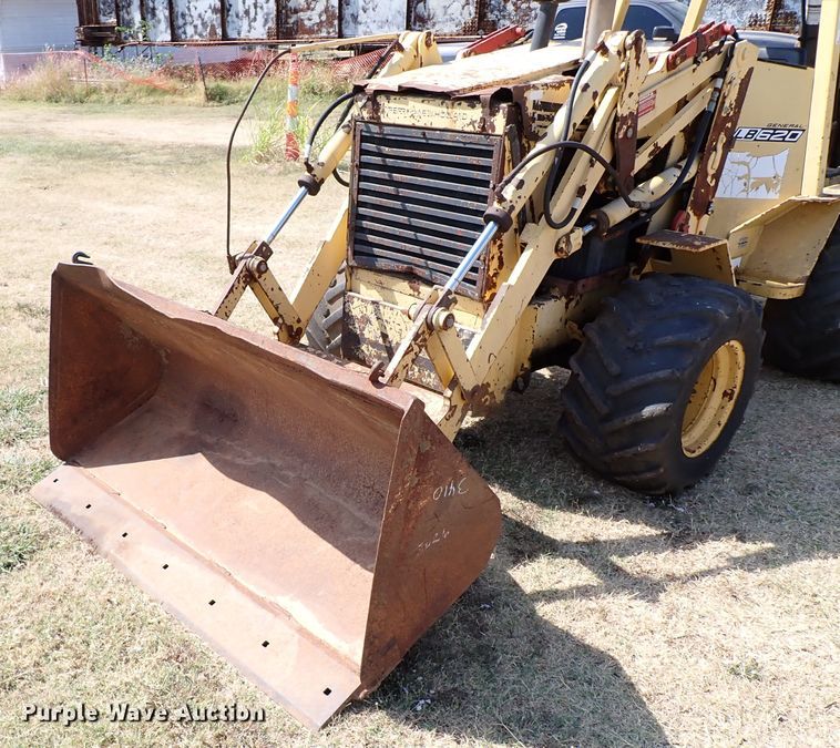 image for item IN9709 1986 New Holland LB620  backhoe