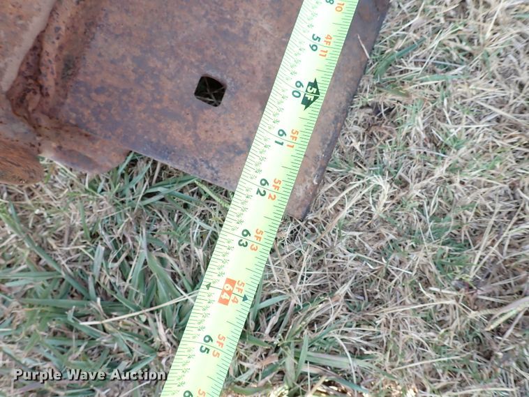 image for item IN9709 1986 New Holland LB620  backhoe