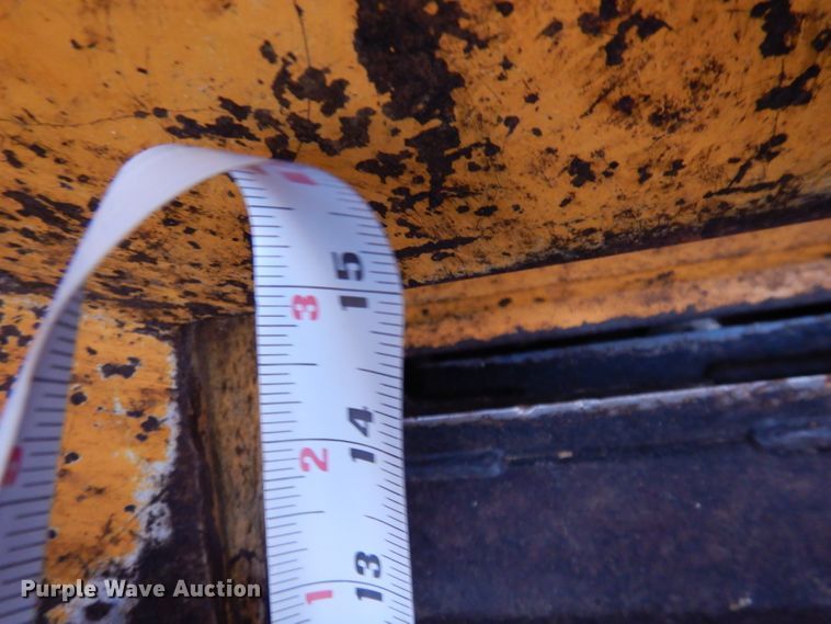 image for item IN9989 2006 Bandit 250  wood chipper