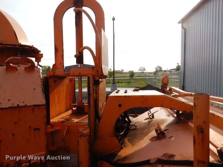 image for item IN9989 2006 Bandit 250  wood chipper