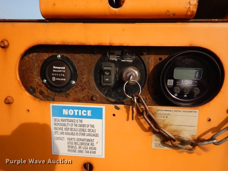 image for item IN9989 2006 Bandit 250  wood chipper