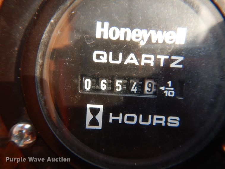 image for item IN9989 2006 Bandit 250  wood chipper