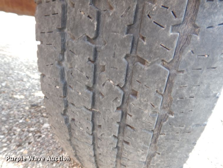 image for item IN9989 2006 Bandit 250  wood chipper