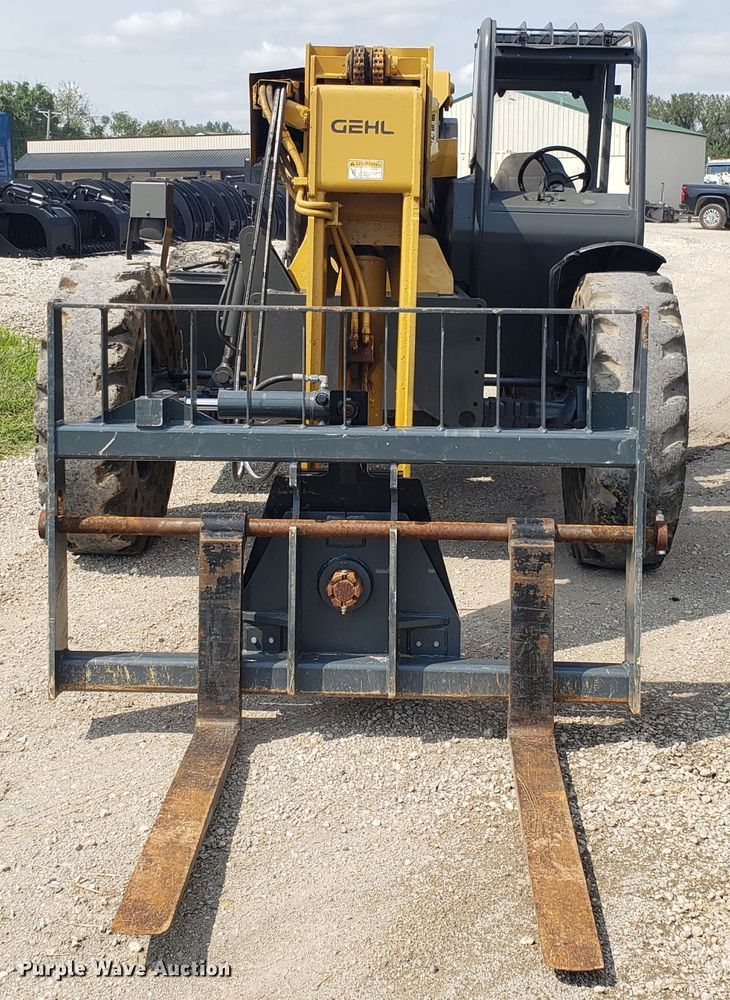 image for item IU9474 Gehl RS8-42  telehandler