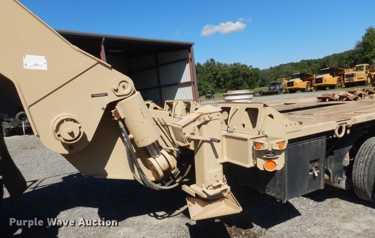 image for item JG9094 2012 Systems & Electronics M1000  equipment trailer