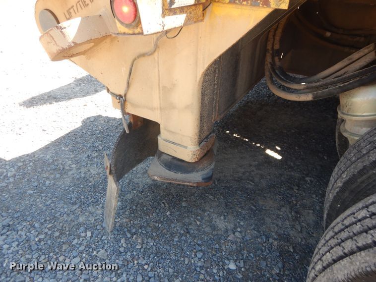 image for item JG9094 2012 Systems & Electronics M1000  equipment trailer