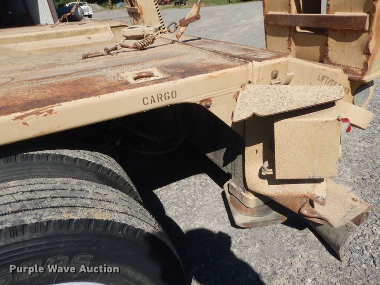 image for item JG9094 2012 Systems & Electronics M1000  equipment trailer