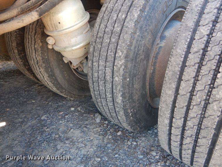 image for item JG9094 2012 Systems & Electronics M1000  equipment trailer