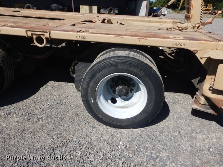 image for item JG9094 2012 Systems & Electronics M1000  equipment trailer