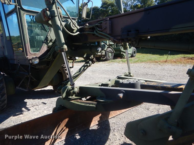 image for item JG9095 1985 Caterpillar 130G  motor grader