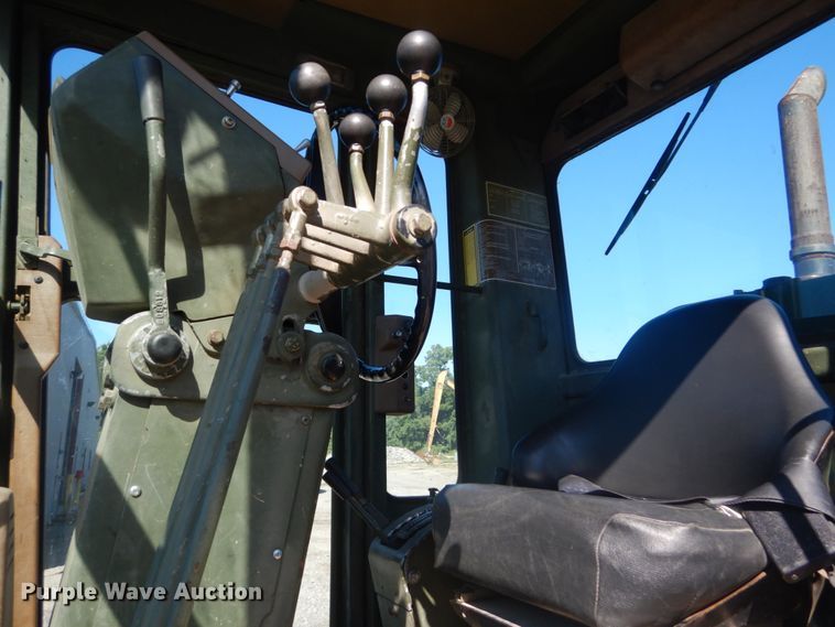 image for item JG9095 1985 Caterpillar 130G  motor grader