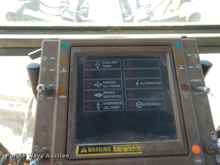 image for item JG9095 1985 Caterpillar 130G  motor grader