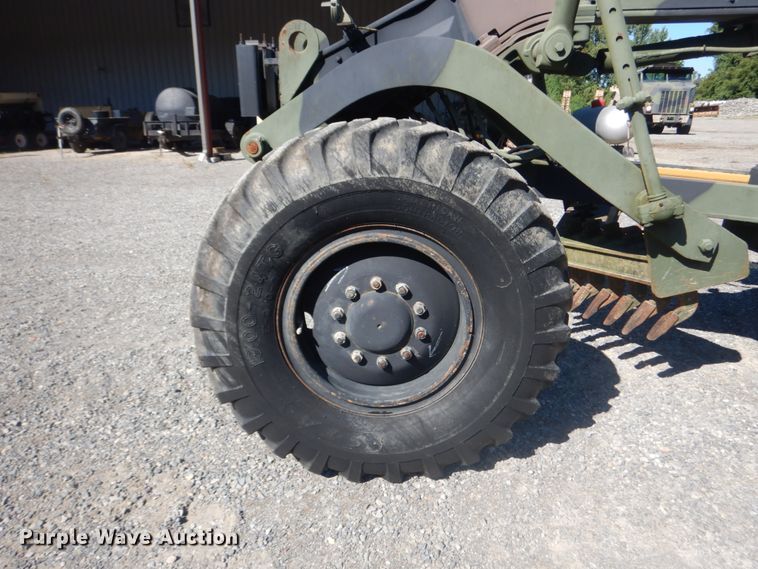 image for item JG9095 1985 Caterpillar 130G  motor grader