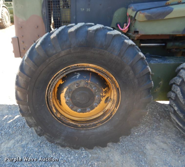 image for item JG9095 1985 Caterpillar 130G  motor grader