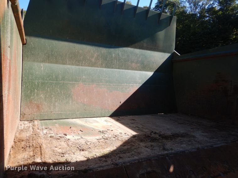 image for item JG9096 1985 Caterpillar 621B  conventional scraper