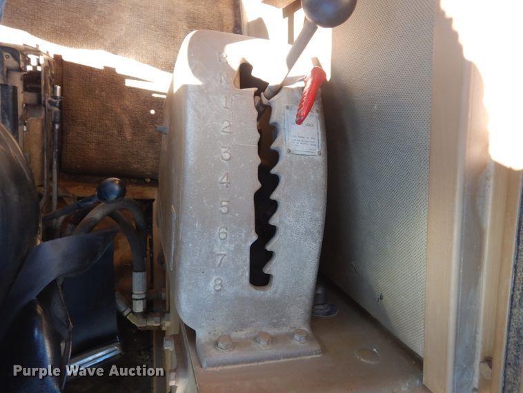 image for item JG9096 1985 Caterpillar 621B  conventional scraper