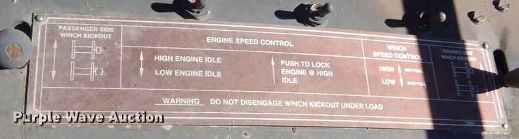 image for item JG9097 1994 Oshkosh M1070  semi truck