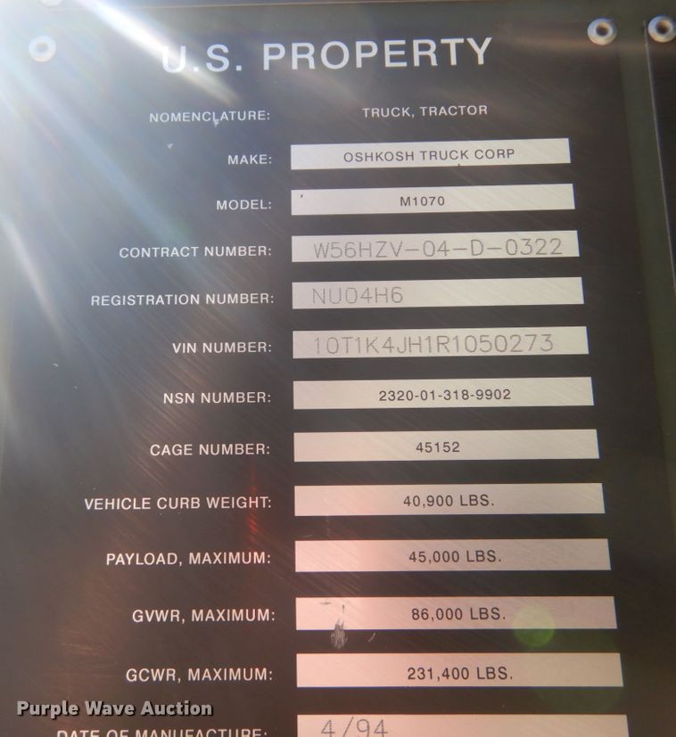 image for item JG9097 1994 Oshkosh M1070  semi truck