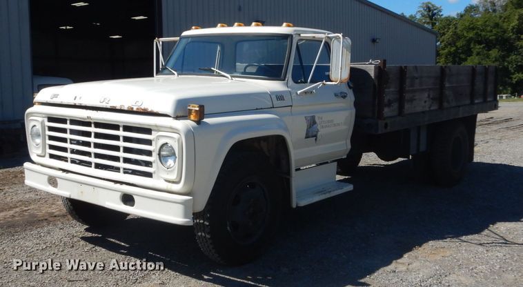 image for item JG9100 1976 Ford F600  dump flatbed truck