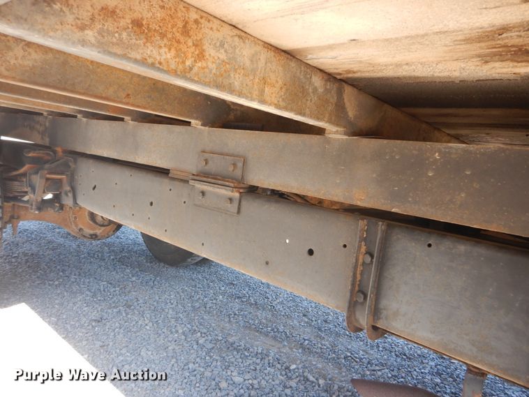 image for item JG9100 1976 Ford F600  dump flatbed truck