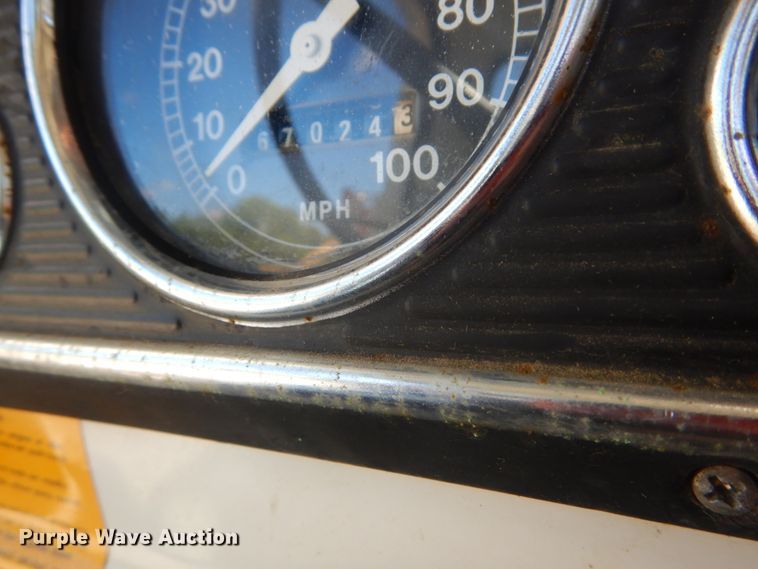 image for item JG9100 1976 Ford F600  dump flatbed truck