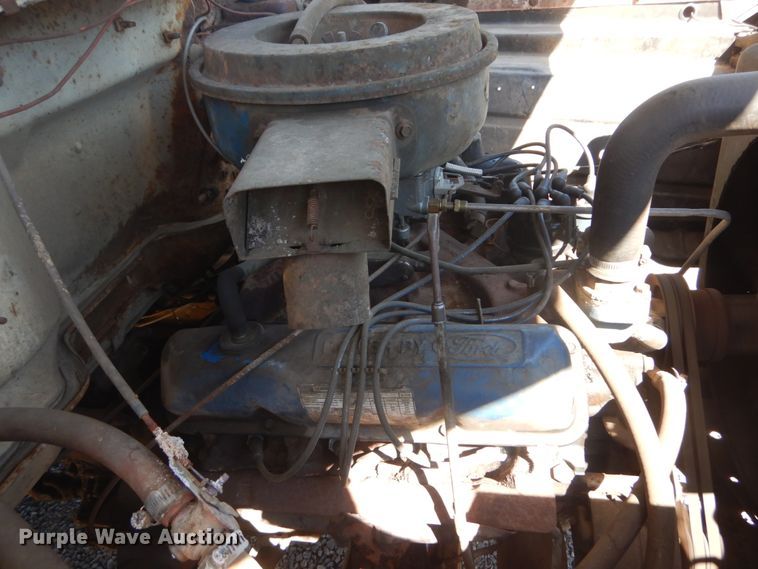 image for item JG9100 1976 Ford F600  dump flatbed truck