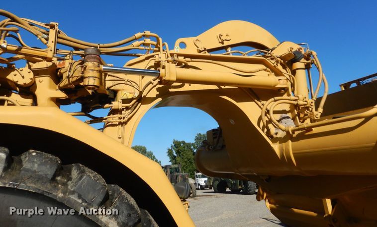 image for item JG9102 2007 Caterpillar 627G  conventional scraper