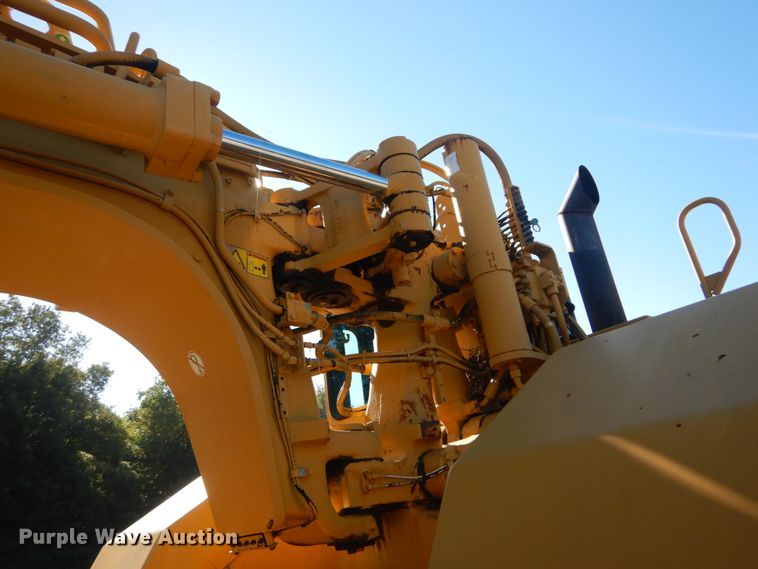 image for item JG9102 2007 Caterpillar 627G  conventional scraper