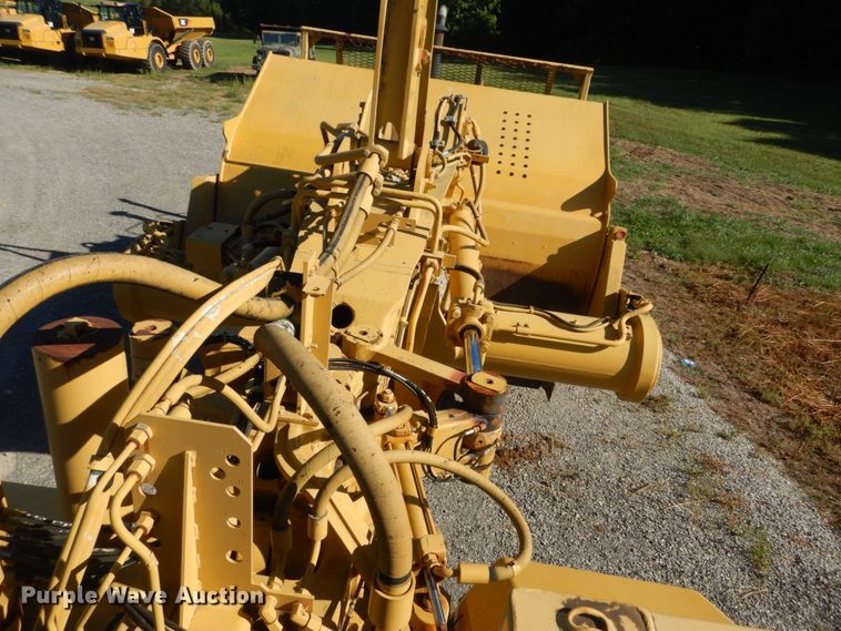 image for item JG9102 2007 Caterpillar 627G  conventional scraper