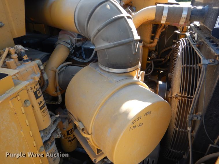 image for item JG9102 2007 Caterpillar 627G  conventional scraper