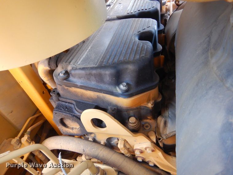 image for item JG9102 2007 Caterpillar 627G  conventional scraper