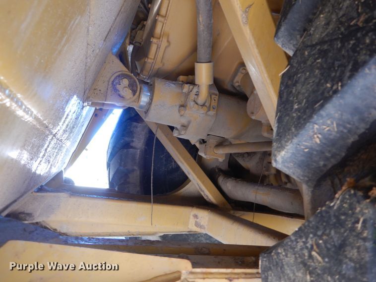 image for item JG9102 2007 Caterpillar 627G  conventional scraper