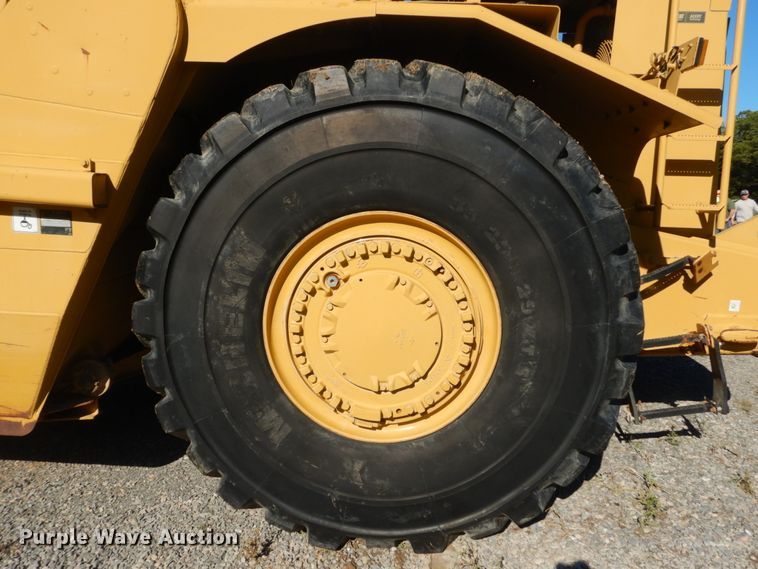 image for item JG9102 2007 Caterpillar 627G  conventional scraper