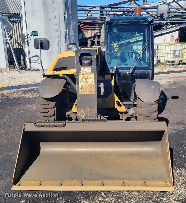 image for item JG9126 2015 Caterpillar TH255C  telehandler