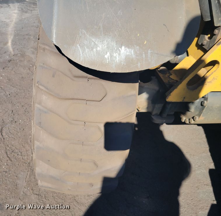 image for item JG9126 2015 Caterpillar TH255C  telehandler