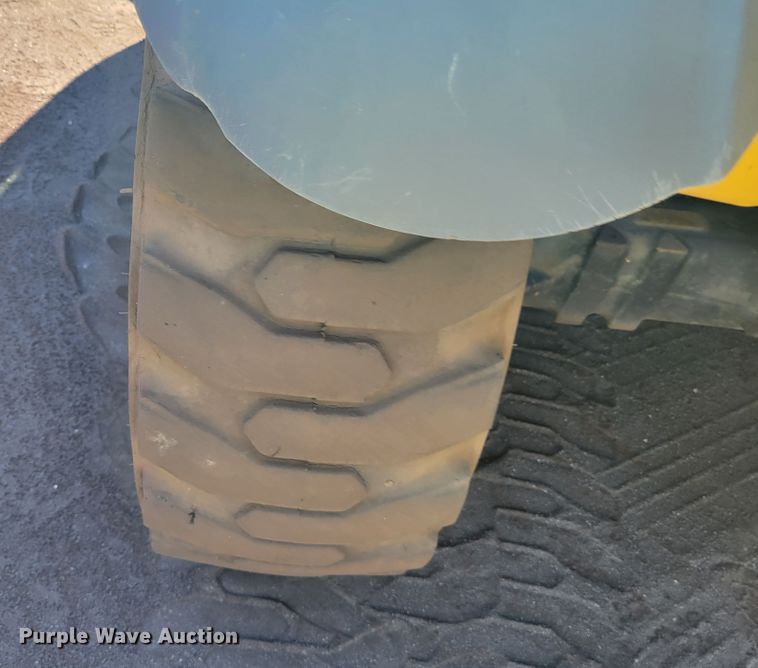 image for item JG9126 2015 Caterpillar TH255C  telehandler