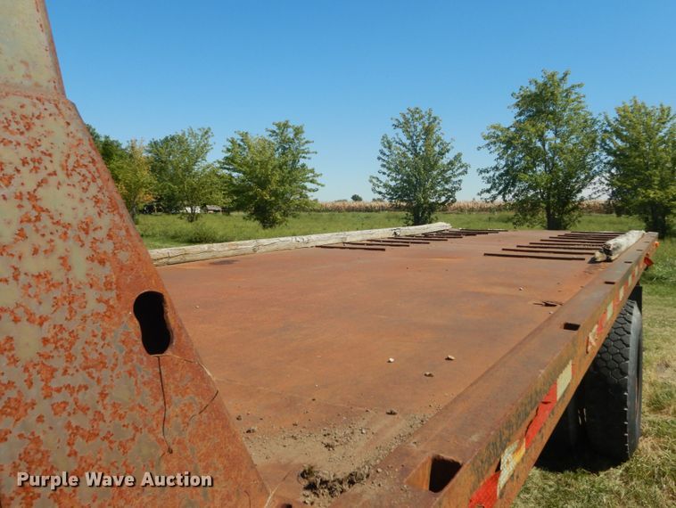 image for item JG9129 2002 GMC 7500  rollback truck