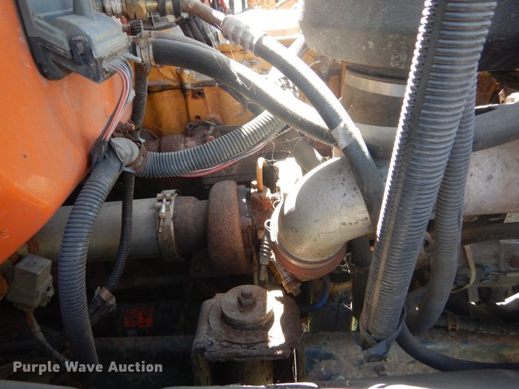 image for item JG9129 2002 GMC 7500  rollback truck