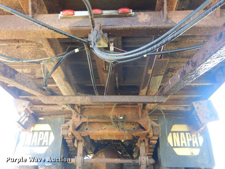 image for item JG9129 2002 GMC 7500  rollback truck