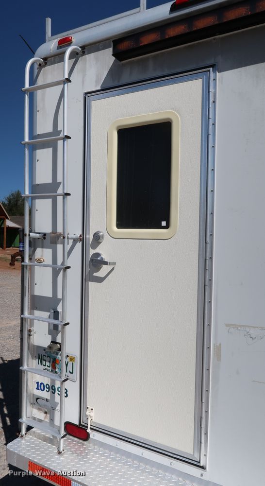 image for item JP9384 1999 Fiber Trucks & Trailers  fiber optic splicing trailer