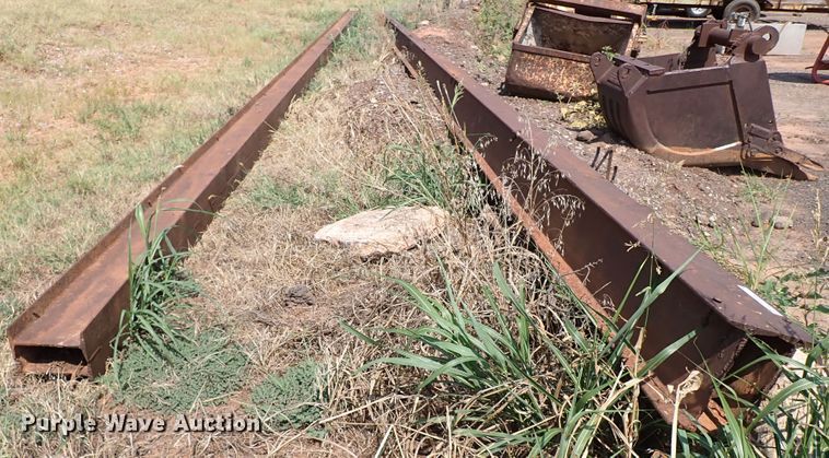 image for item JP9390 (2) I-beams