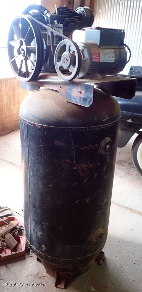 image for item JP9394 Craftsman  air compressor