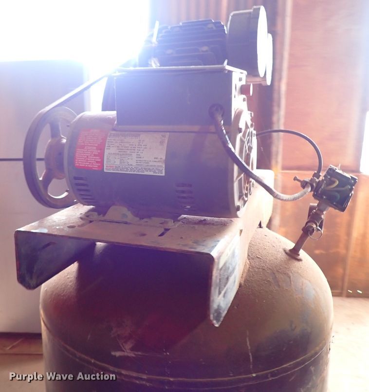 image for item JP9394 Craftsman  air compressor