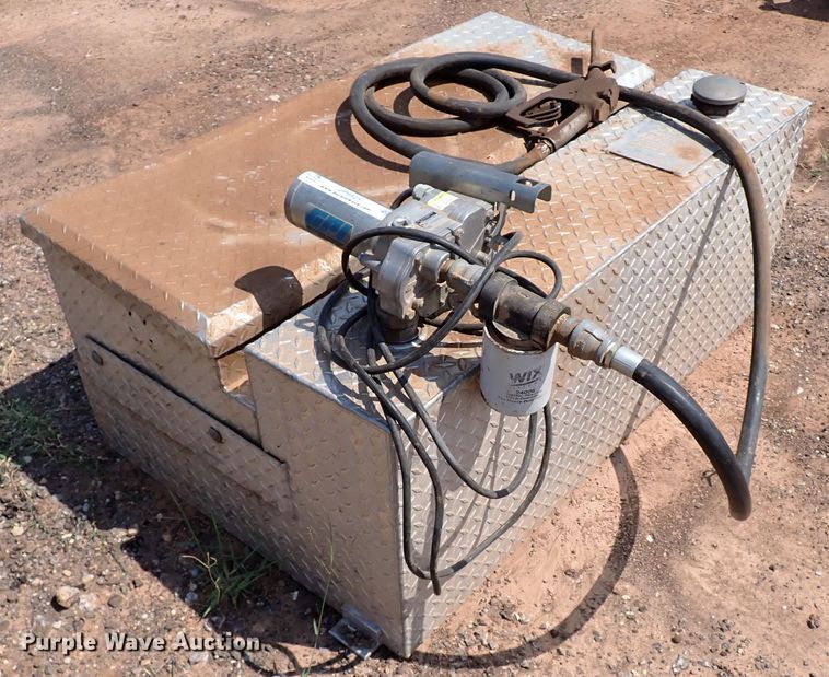 image for item JP9425 Auxiliary fuel tank/toolbox