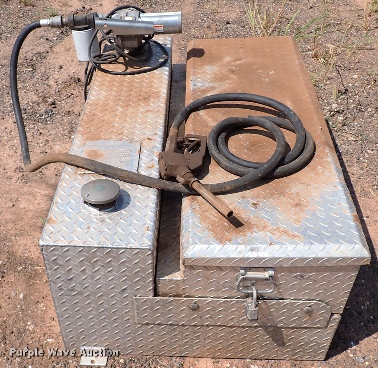 image for item JP9425 Auxiliary fuel tank/toolbox