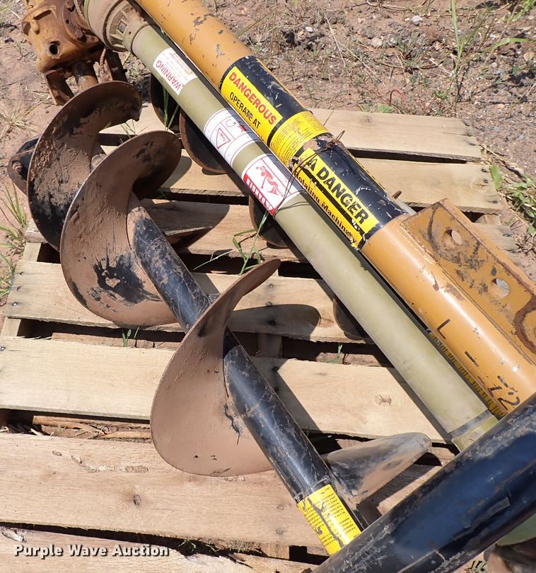 image for item JP9426 Leinbach L7200  post hole auger