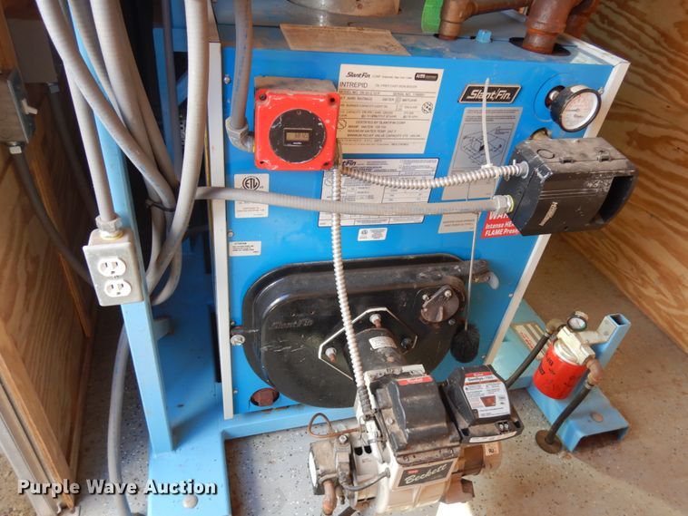 image for item JQ9149 2014 Lark United  enclosed cargo trailer with ground thaw machine